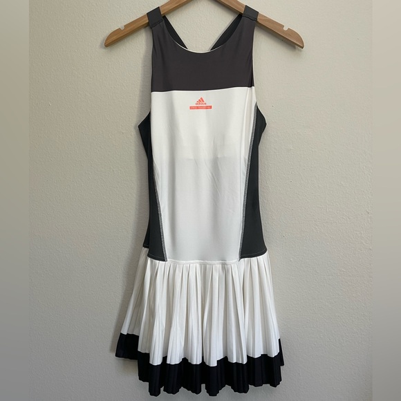 ADIDAS Stella McCartney Tennis Dress w/ BRA pleated skirt size Small - Picture 3 of 12